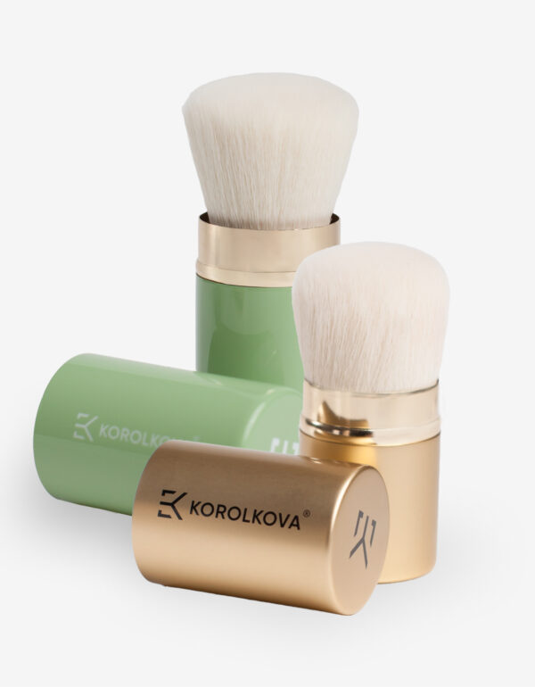 Retractable Kabuki Brush Кисть для макияжа