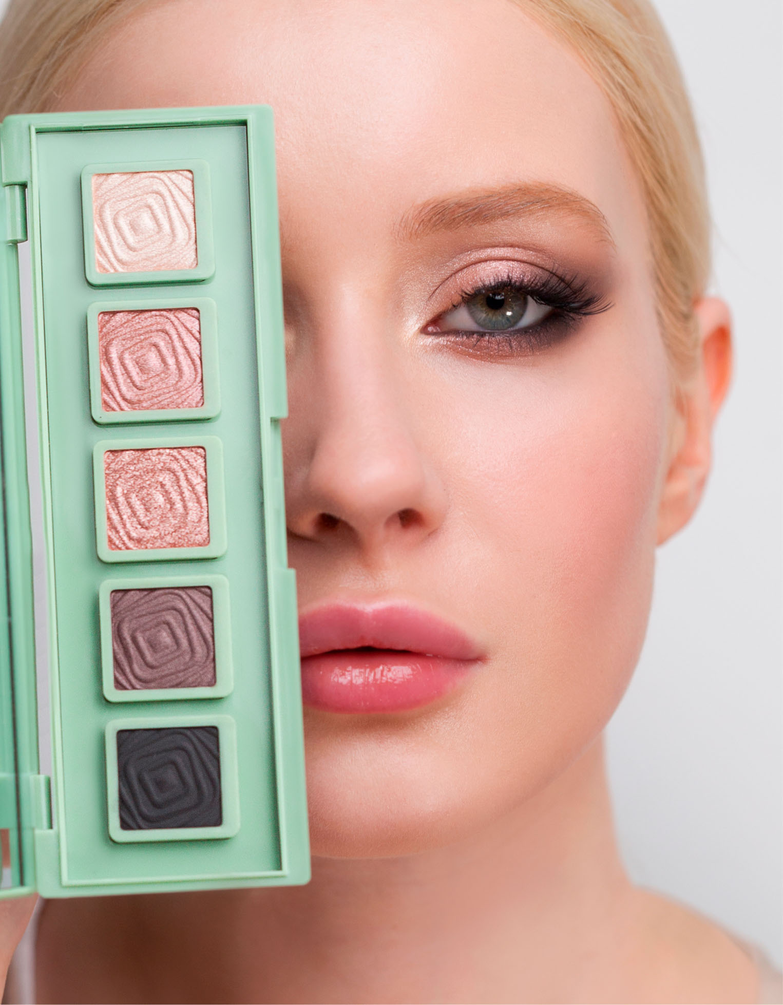 Тени для век  Favorite — изображение 2